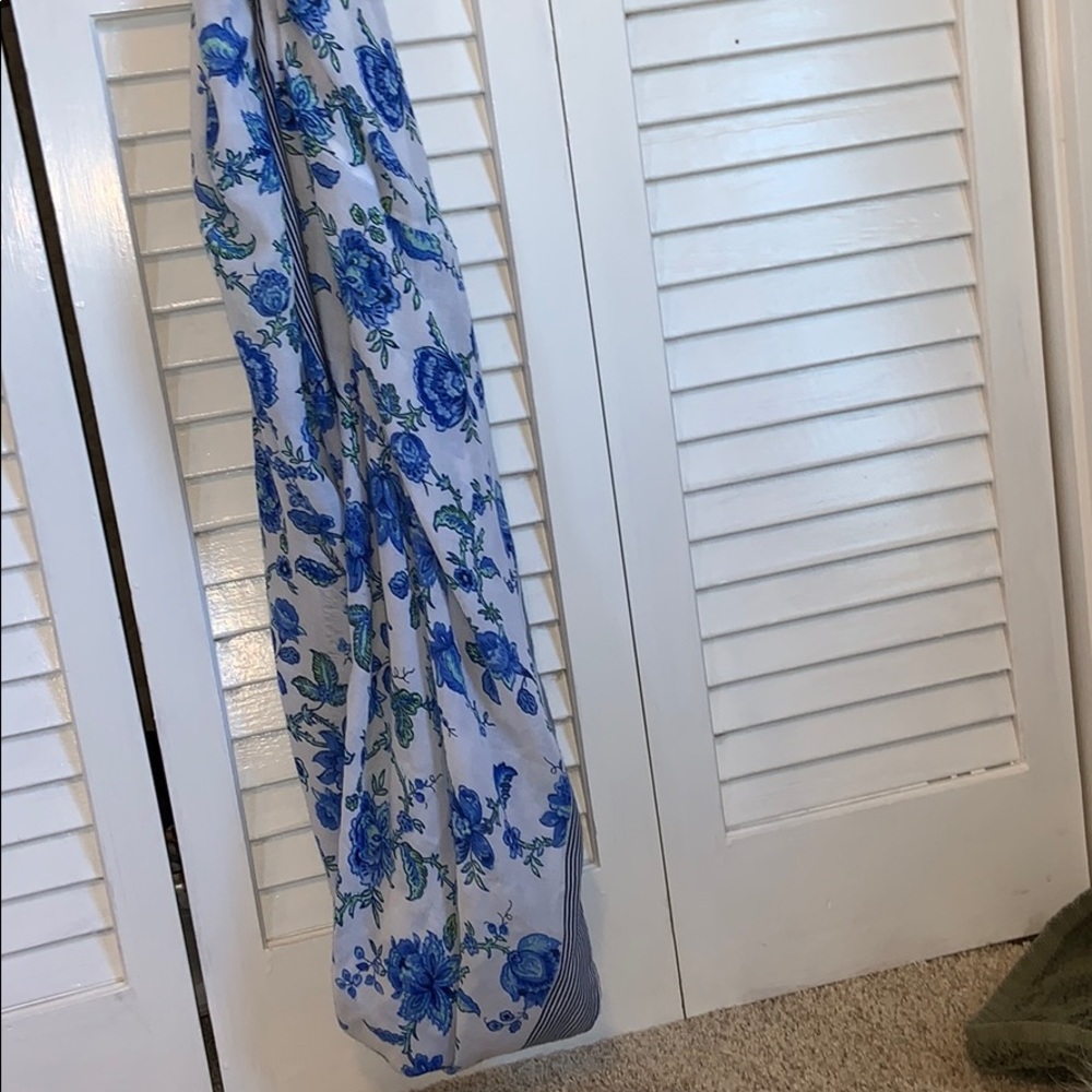 Scarf - Picture 2 of 3